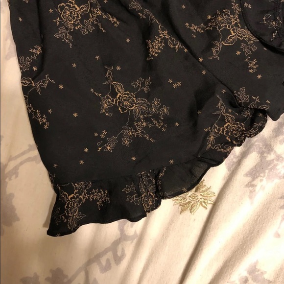 Black romper - Picture 4 of 4